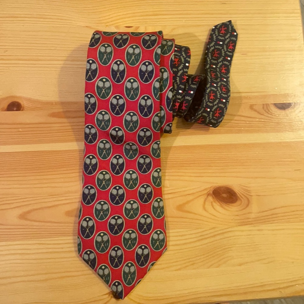 Tommy Hilfiger Tennis Pattern Necktie 100% silk